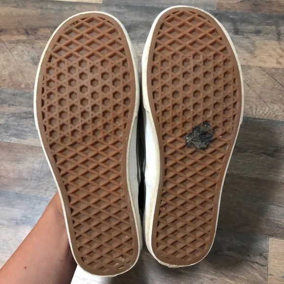 gray vans - Picture 4 of 6